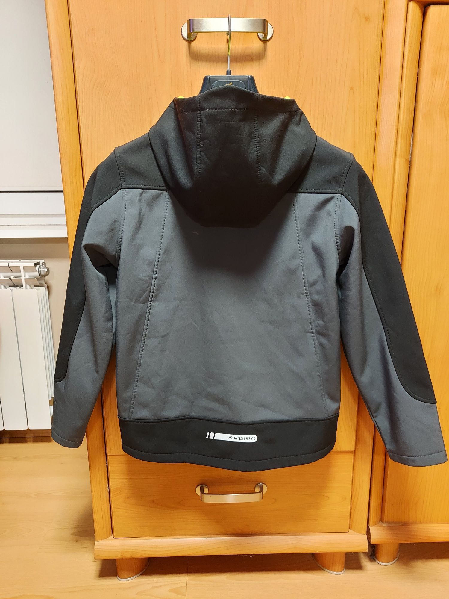 Kurtka YIGGA przeciwdeszczowa Softshell na polarze roz.158