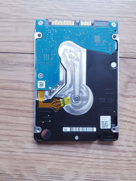 Dysk twardy HDD  2 TB 2,5' Seagate Skyhawk PC Laptop Xbox PS4 NAS