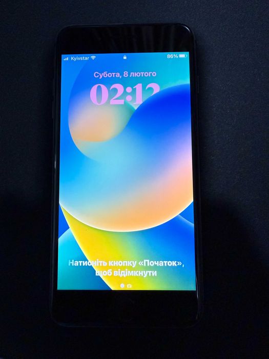 IPhon 8 plus 256 GB Айфон, який виглядає дорожче, ніж коштує