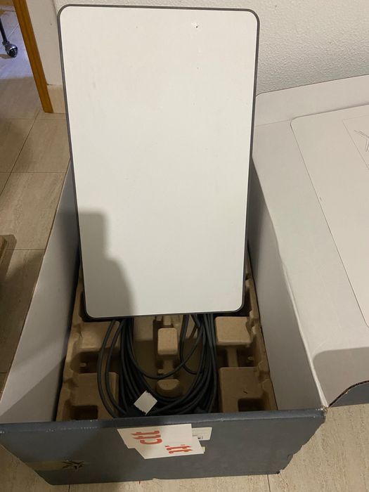 Starlink - Antena, roteador e cabo