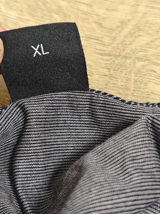 Hugo boss xl сіра футболка чоловіча з трикутним вирізом мужская термо