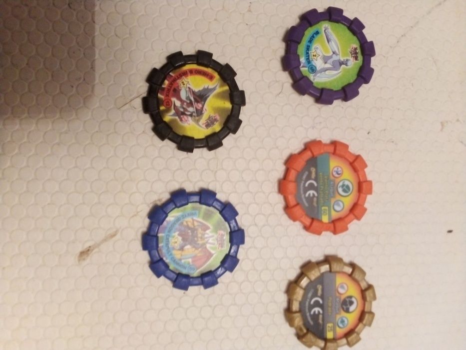 Tazos de várias colecções