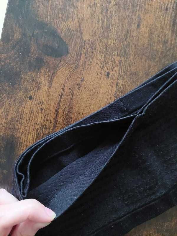 pas z kieszeniami, niewidoczna torba na koncerty