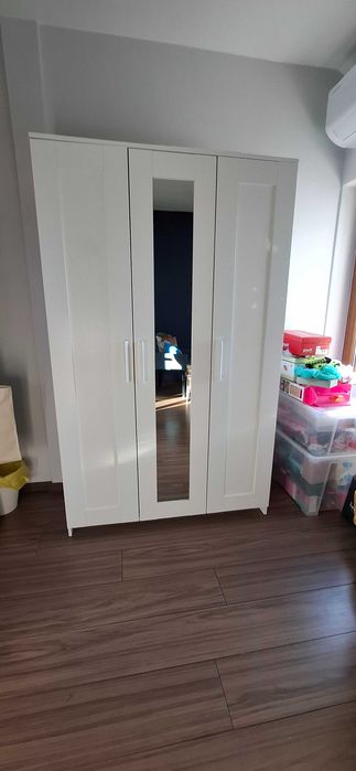 BRIMNES - biała szafa IKEA, 3 drzwi w tym 1 z lustrem