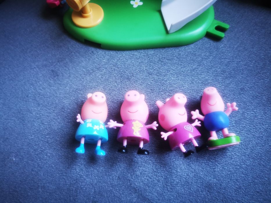 Zestaw domek na drzewie i ciuchcia