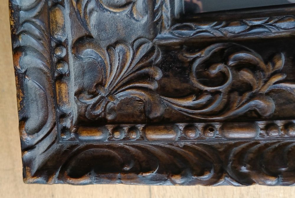 Drewniana rama bez ubytków