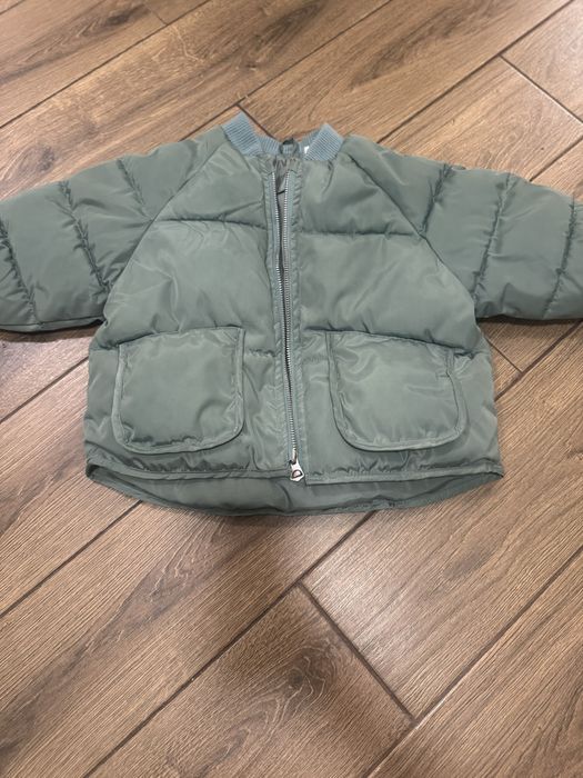 Стильна куртка бомбер zara вільного фасону унісекс