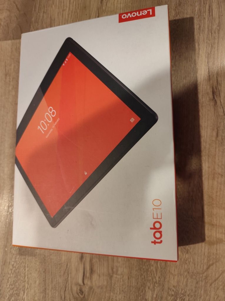 Tablet Lenovo Tab E10 2/16GB + 2 kable + rysik + etui