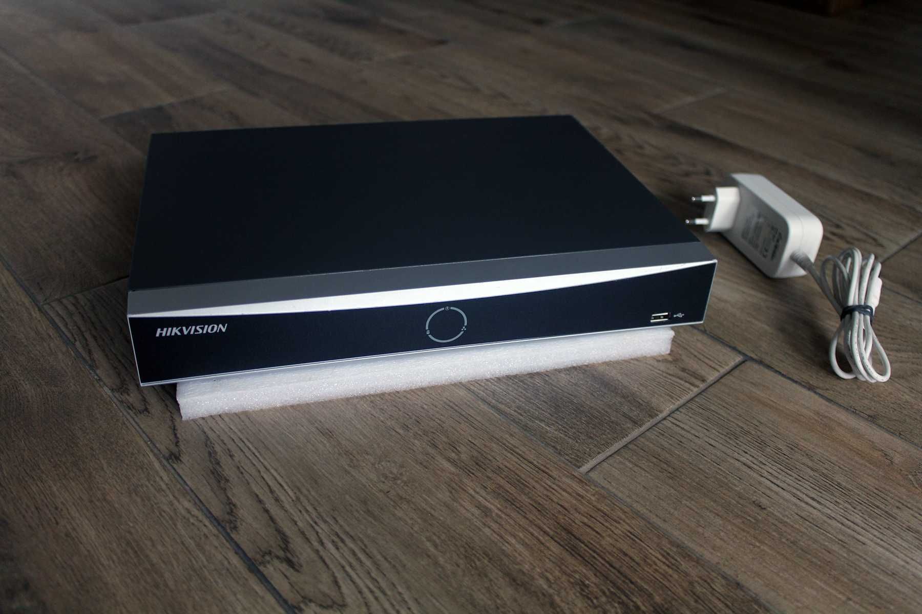 Сетевой POE видеорегистратор Hikvision DS-7604NXI-K1/4P