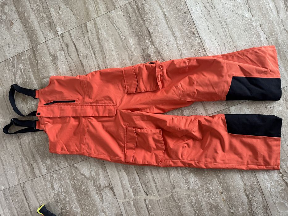 Kombinezon narciarski / komplet / PeakPerformance / rozmiar 140