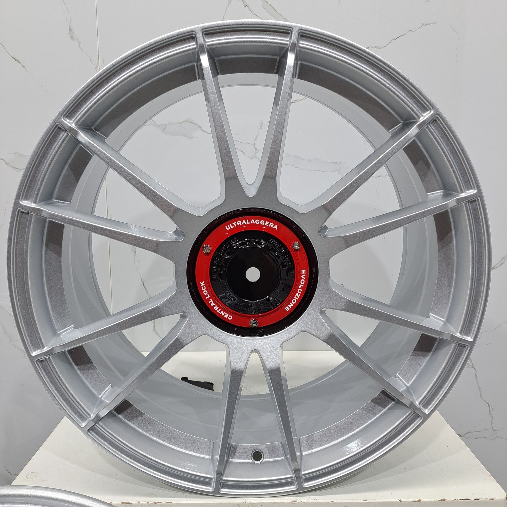 Jantes 19" LOOK OZ Ultraleggera 5x112 5x100