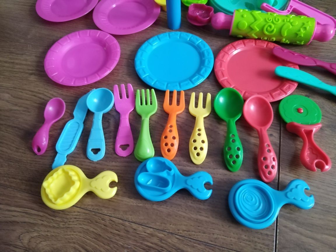 Zestawy różne Play Doh dentysta pieczenie gotowanie