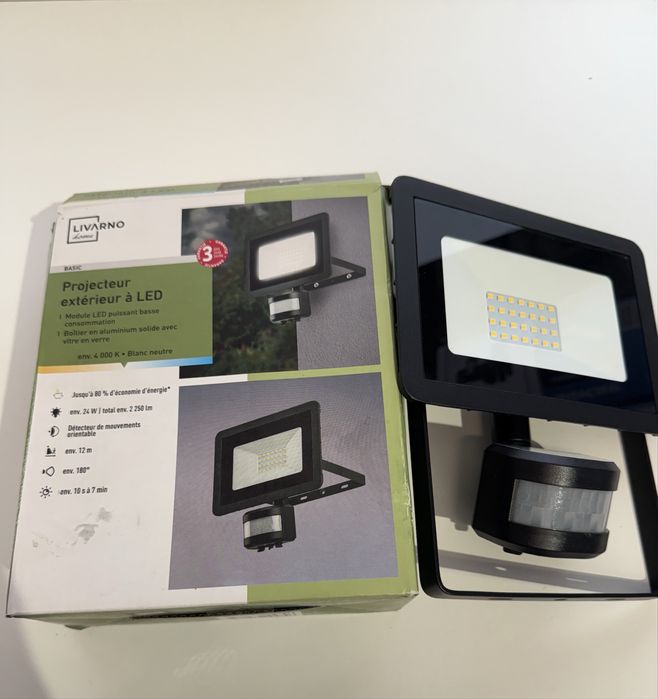 Вуличний світлодіодний прожектор LIVARNO home, 2250 лм