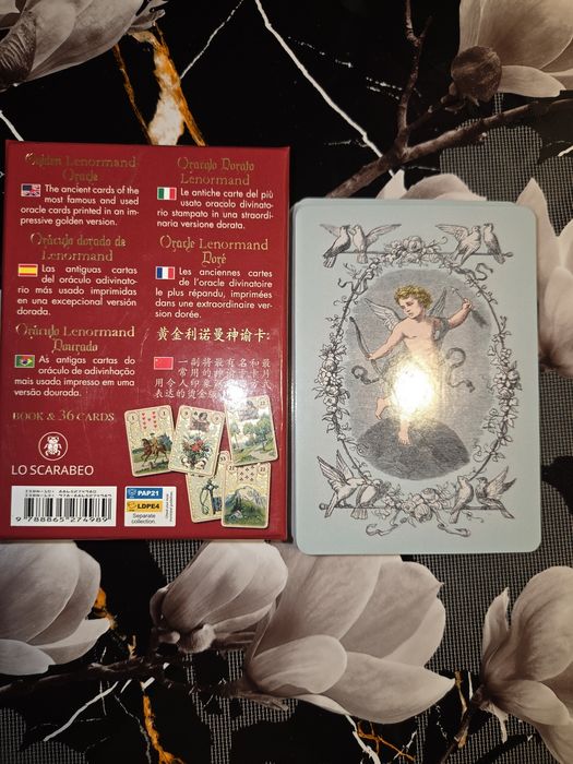 Золотые карты Ленорман в красной коробке