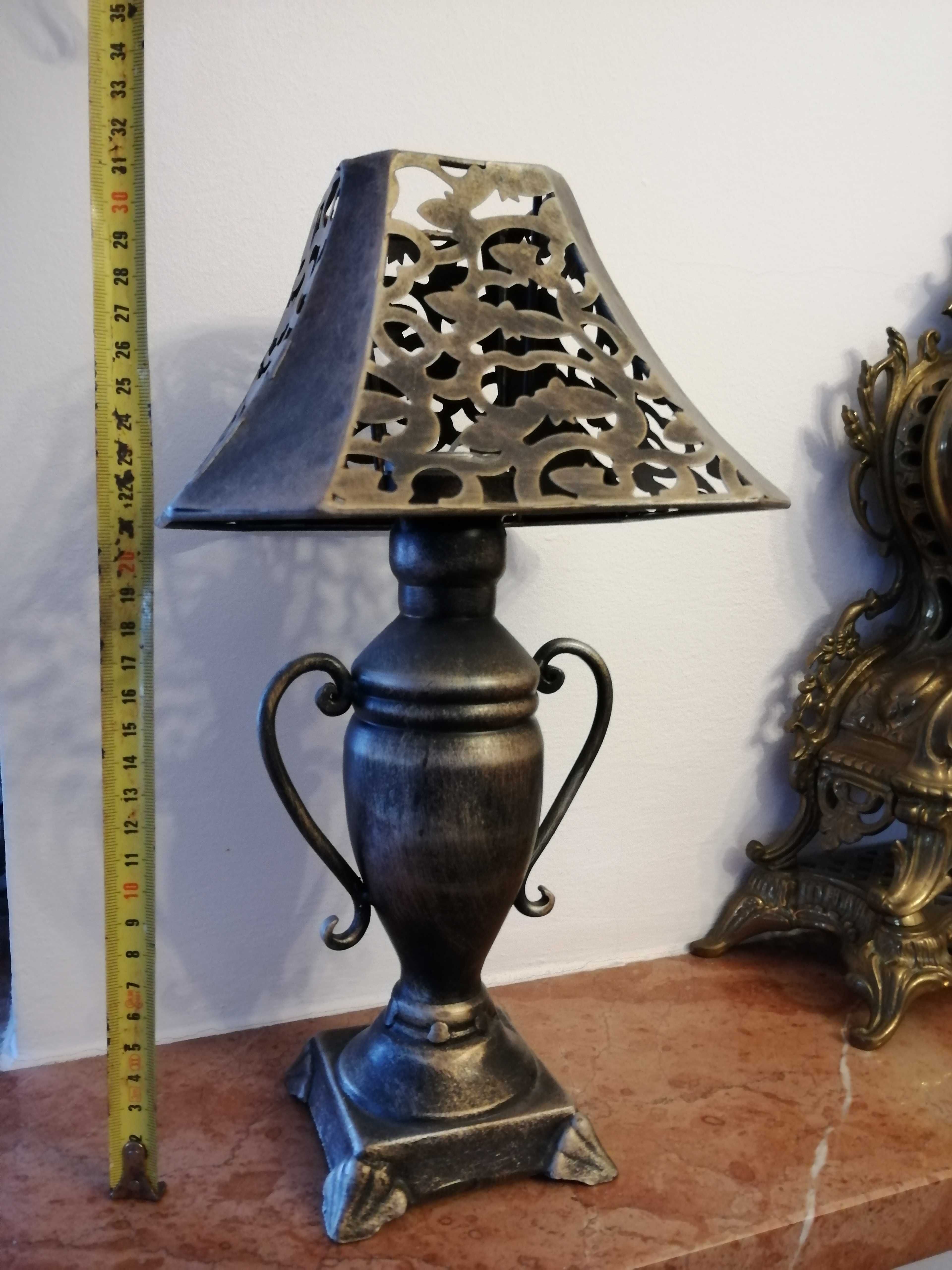 Metalowy lampion świecznik na małą świeczkę tealight