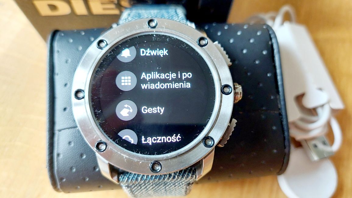 SMARTWATCH Diesel ON Axial 2015 DZT2015