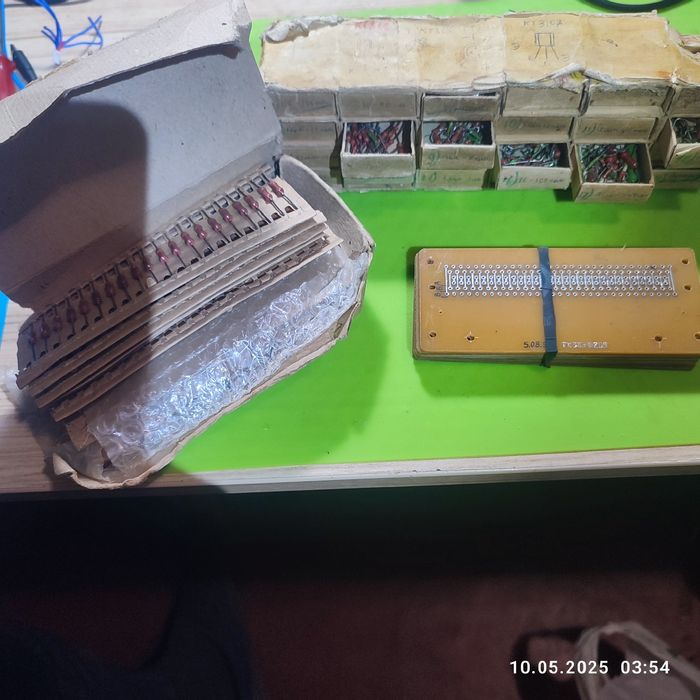 Радіозапчастини продам