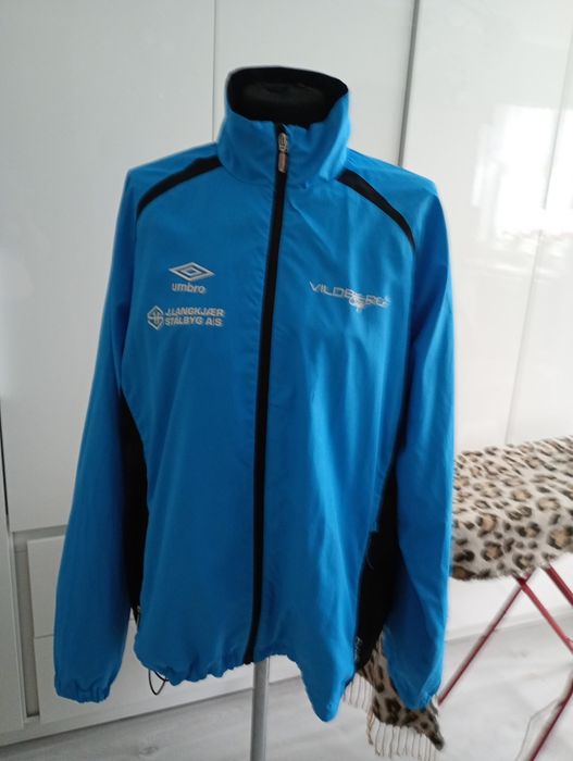 Ładna bluza sportowa na rower
