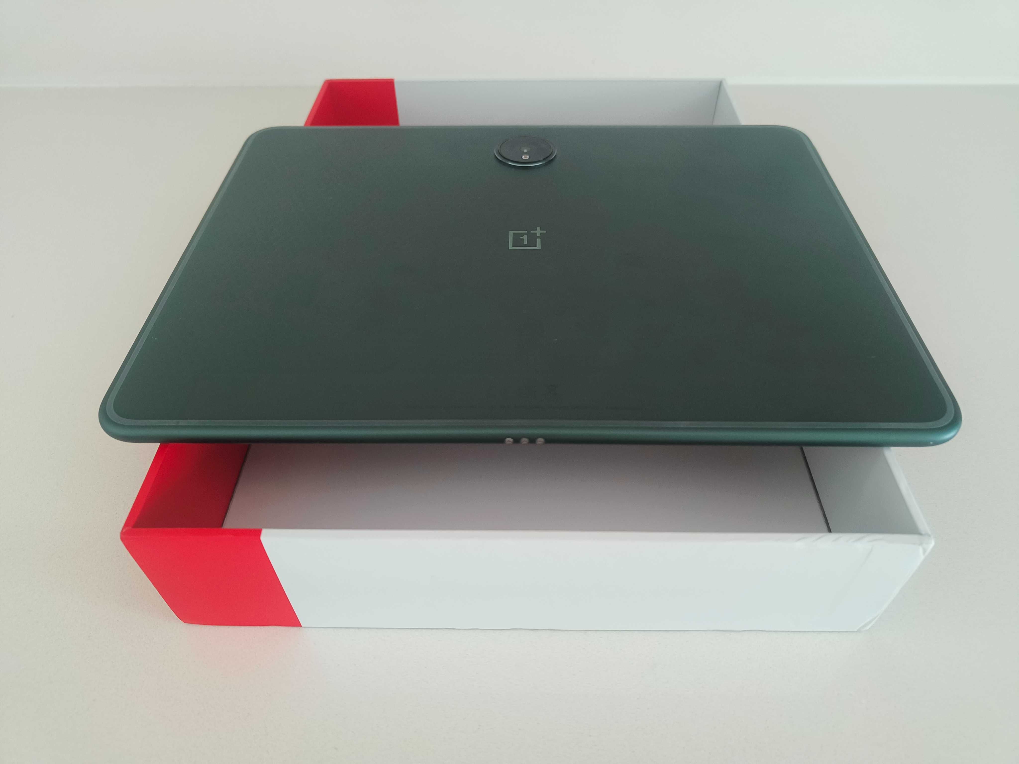 Oneplus Pad - 8GB RAM e 128GB Armazenamento