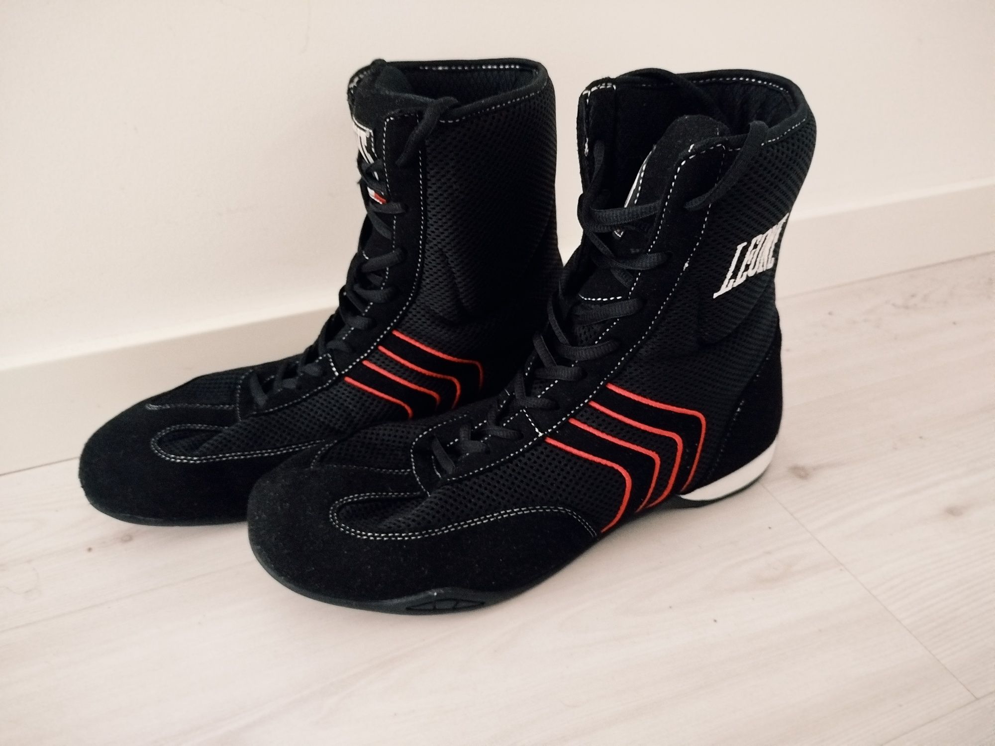 Sapatos de boxe Leone