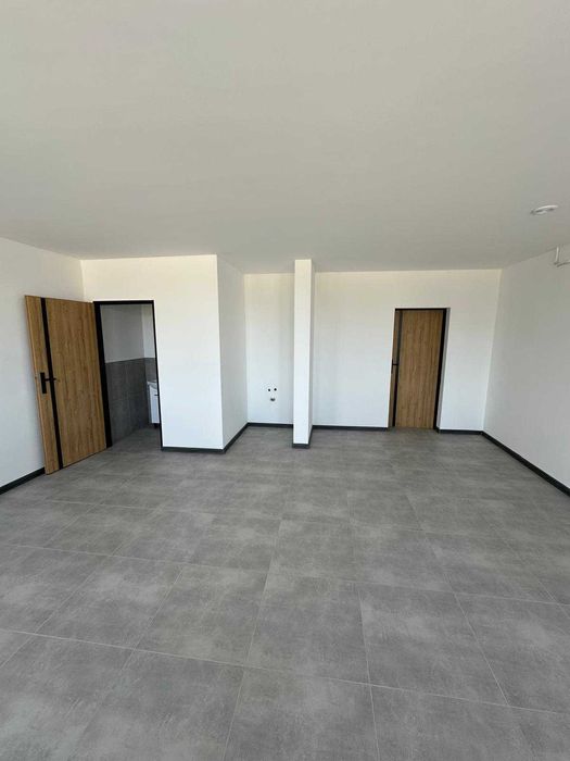 Wynajmę plac, lokale biurowe/usługowe/magazynowe/handlowe/g. lekarskie