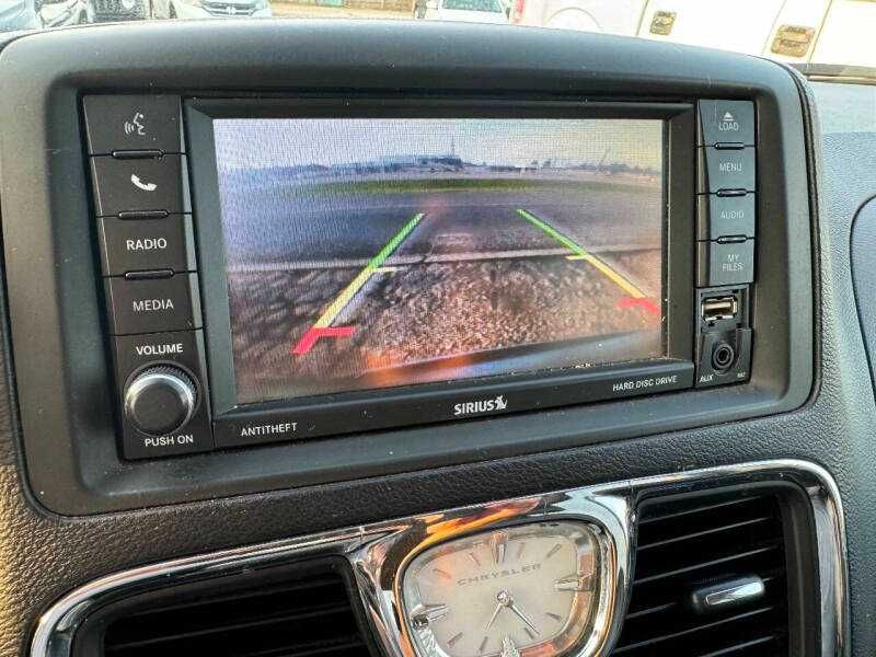 2016 Chrysler Town and Country