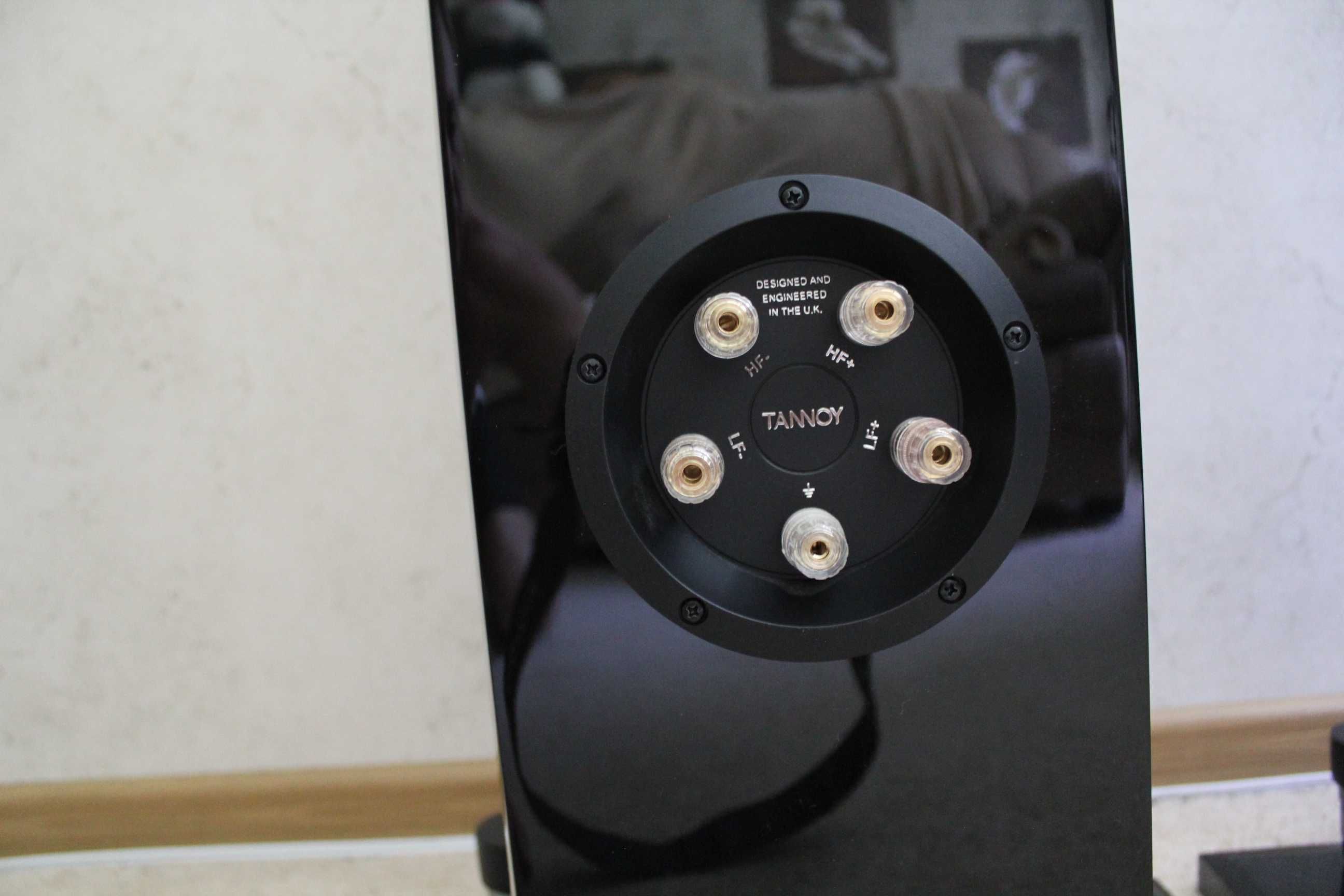 Tannoy Precision 6.2. Gloss Black