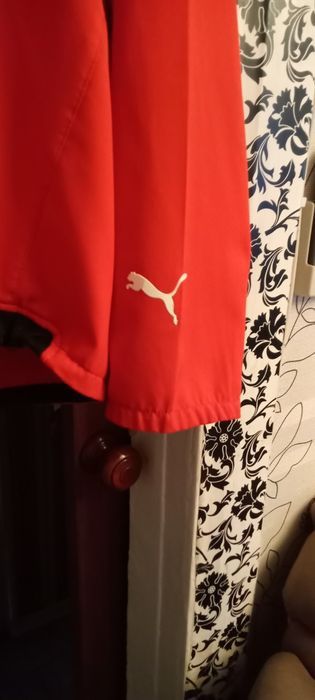 Куртка PUMA  червона