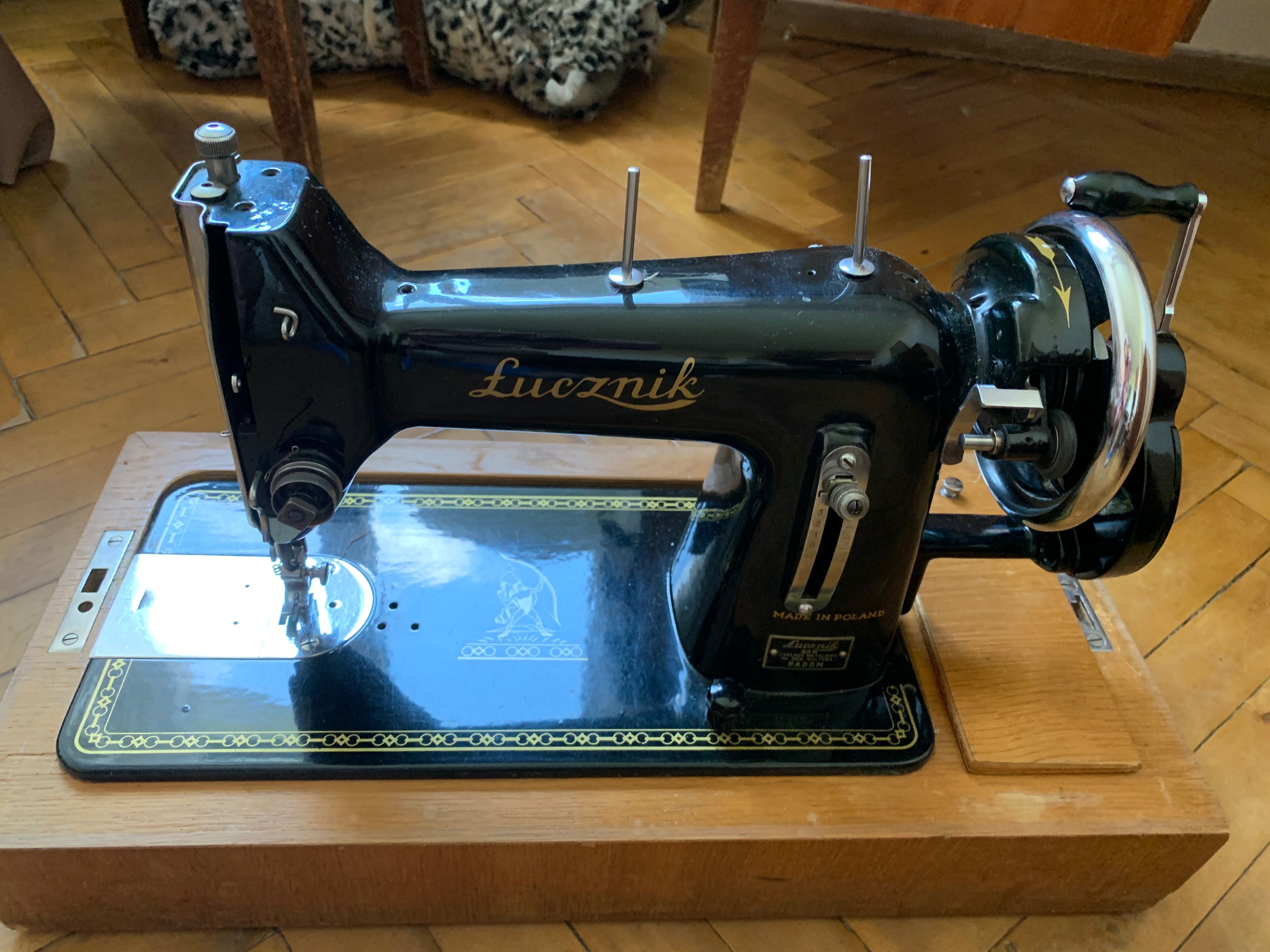 Швейная машина шитьё