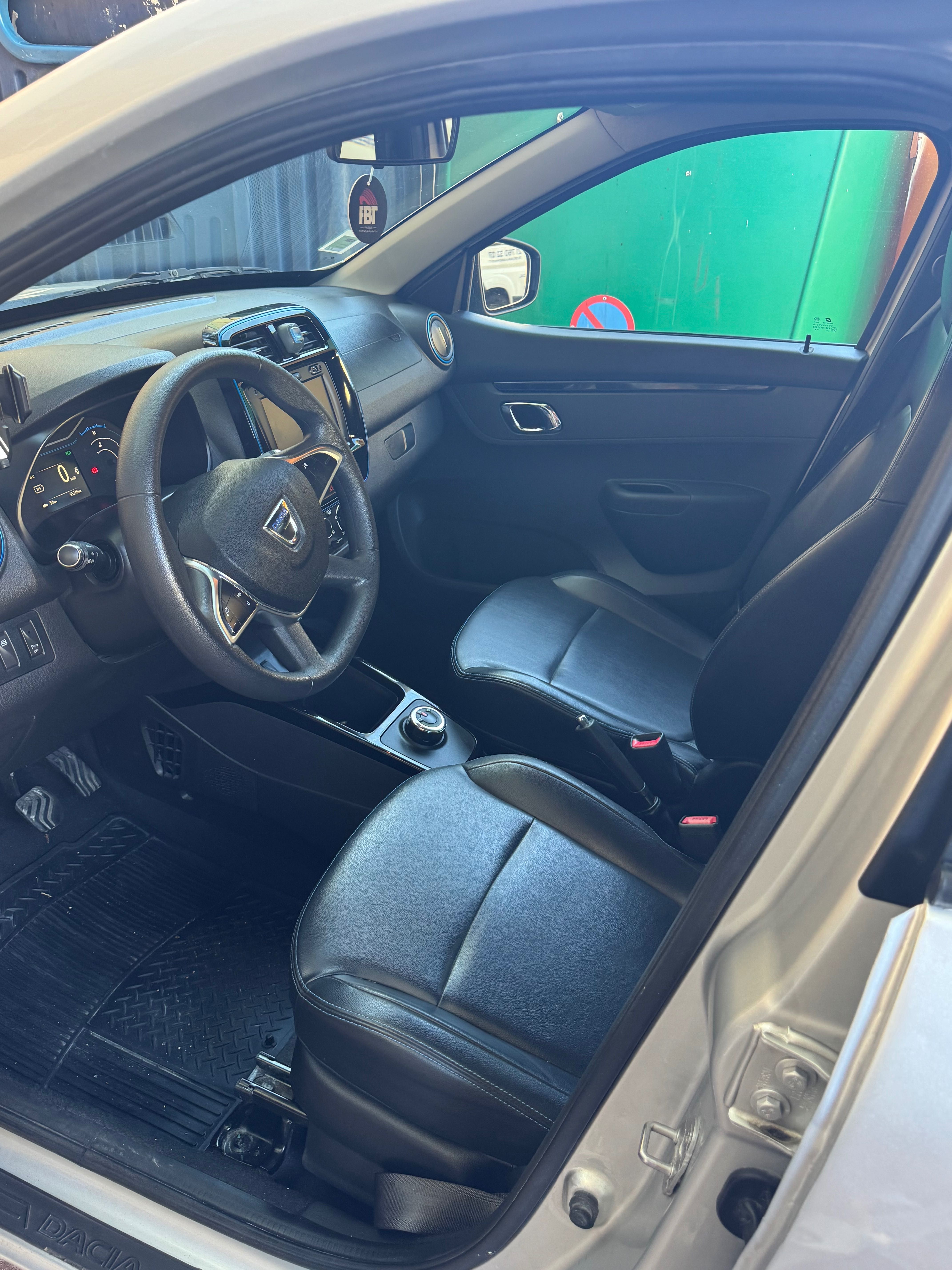 DACIA SPRING (100% Electric)