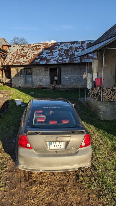 Продам авто Scion (toyota) tc 2005 (2.4 atm).