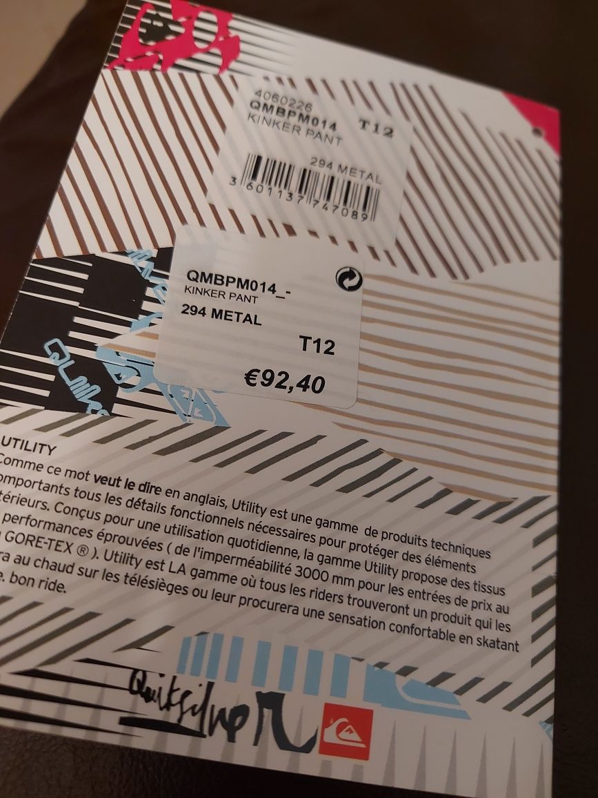 Blusão da Quiksilver - 12 Anos Cinzento Metalizado.