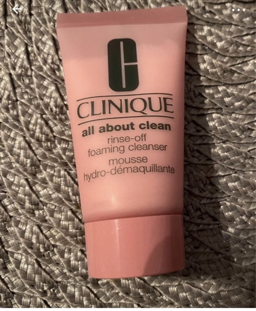 Clinique Rinse-Off Foaming Cleanser