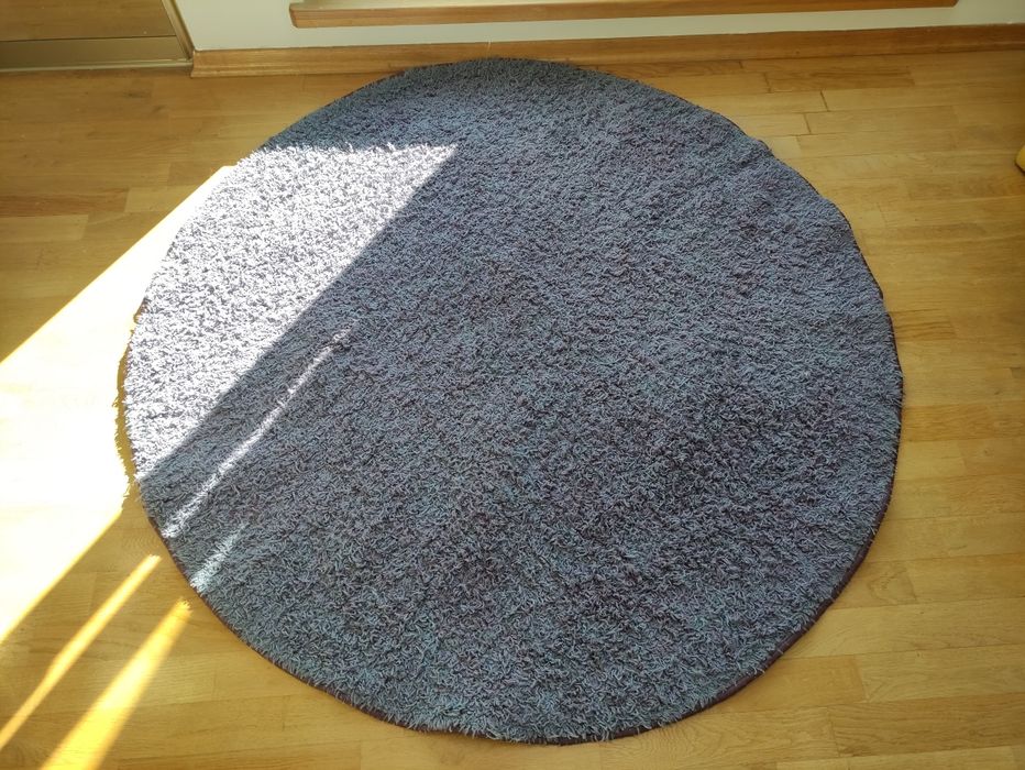 Dywan koło 170 cm foiletowy