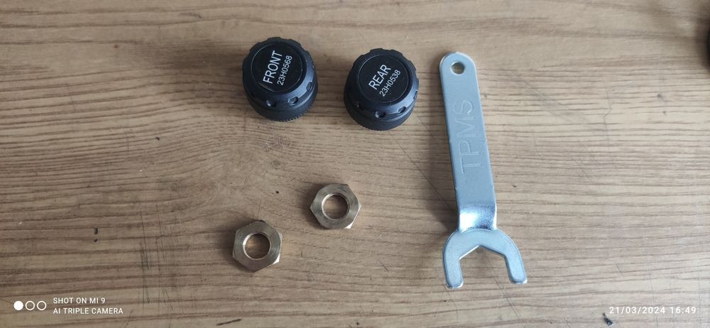 Sensor pressão de pneus para motociclo