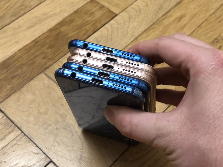 Телефон Huawei P20 lite 4/64gb