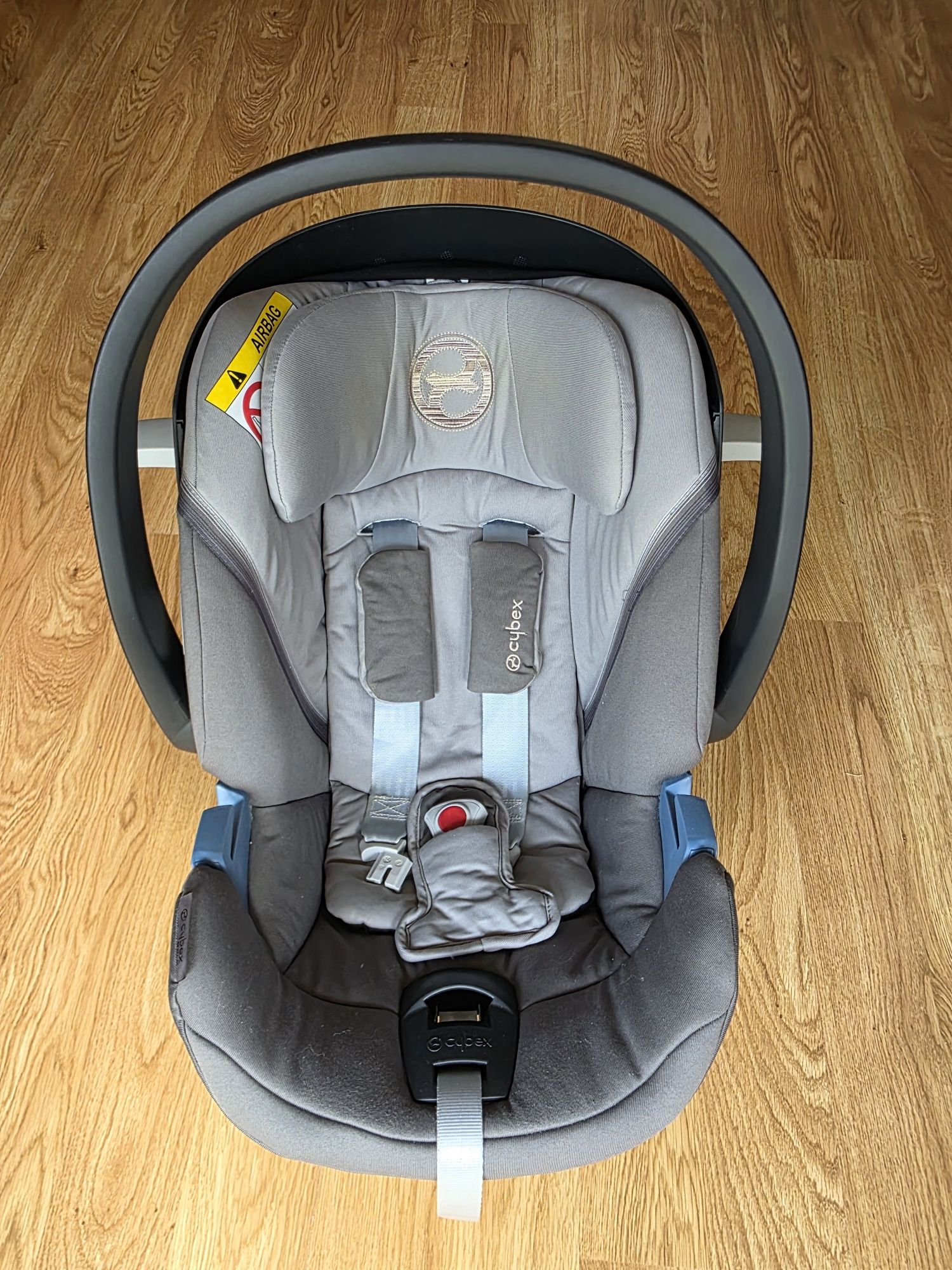Cybex Aton 5 + baza