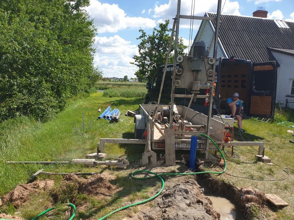 Studnie Wiercone Głębinowe Wiercenie Studni Montaż Pomp