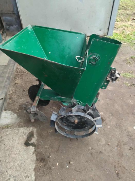 Трактор Lider LUX180D