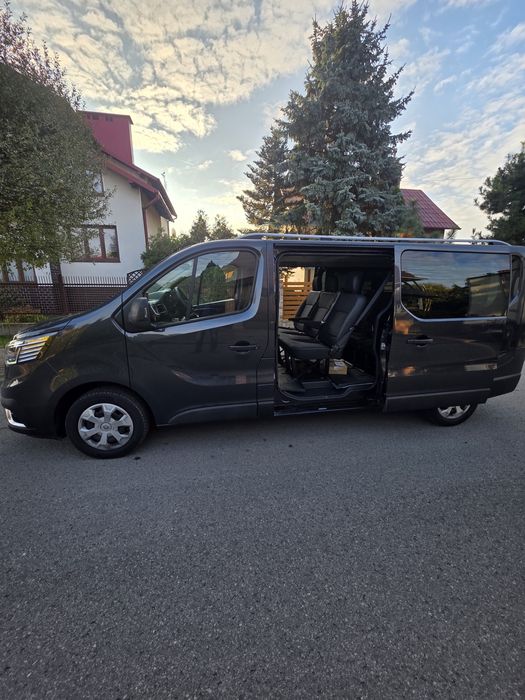 Wynajem busów 7-9 osób