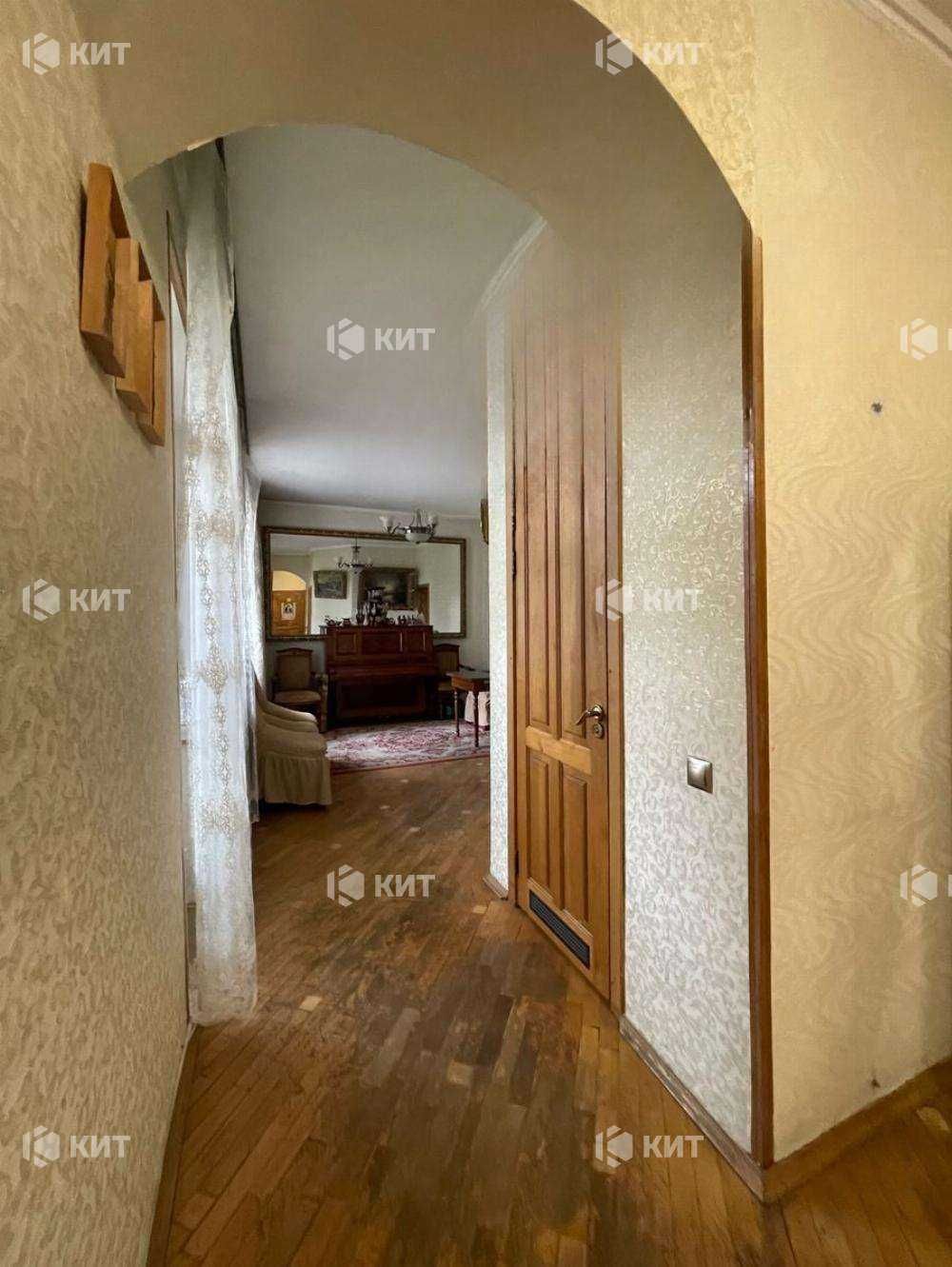4к. 90м2 Центр (пер. Кравцова 4, м. Площадь Конституции) 129102