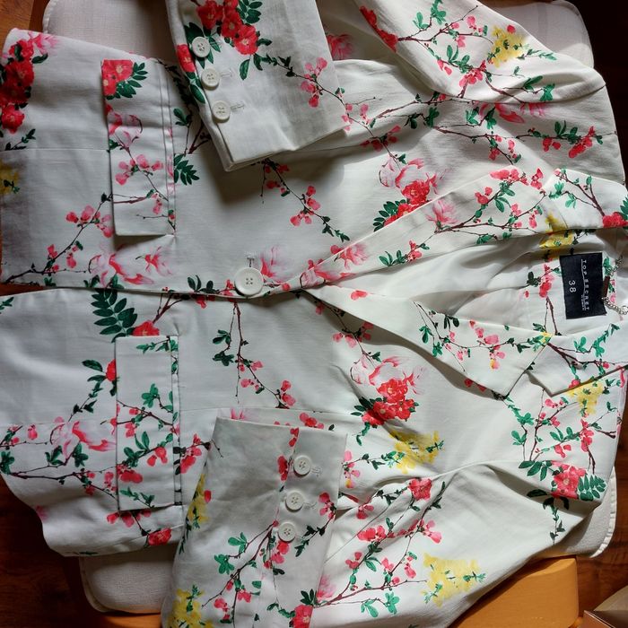 Marynarka i spódnica w kwiaty r.38 Top Secret