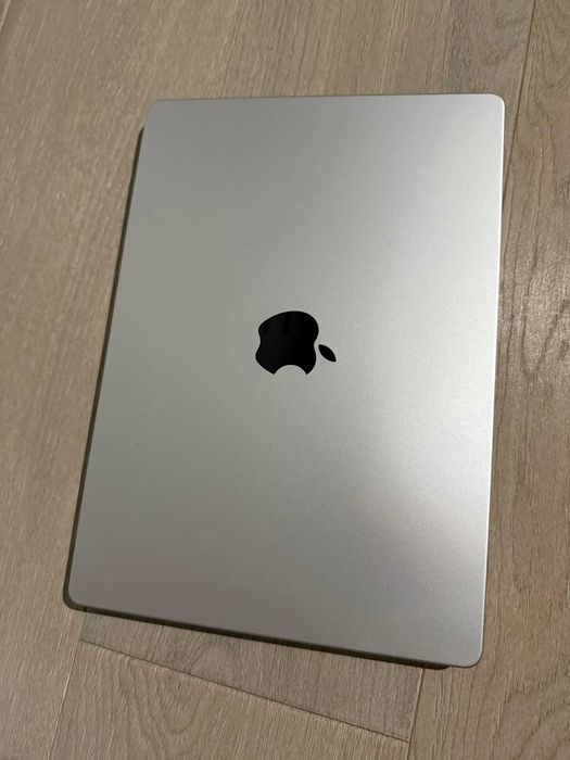 Apple Macbook Pro M2 Pro 16GB/512GB
