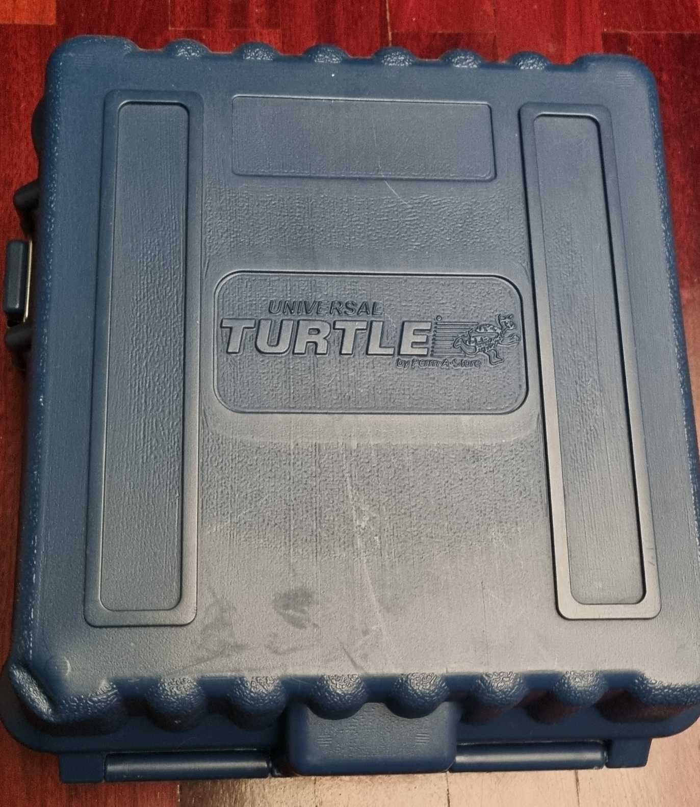 Vendo mala turtle para transporte de materiais delicados.