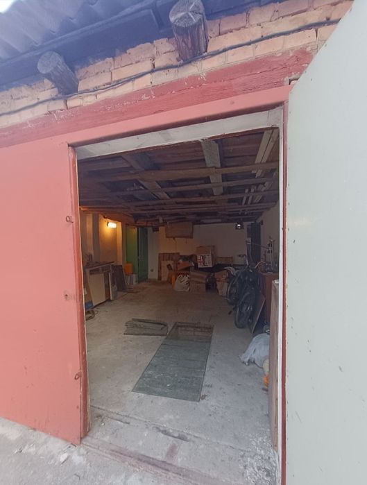 Продається гараж ,в кооператив  Завадівка.