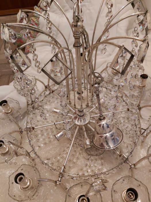 Candeeiro de teto antigo.