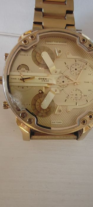 Relógio Diesel Dourado