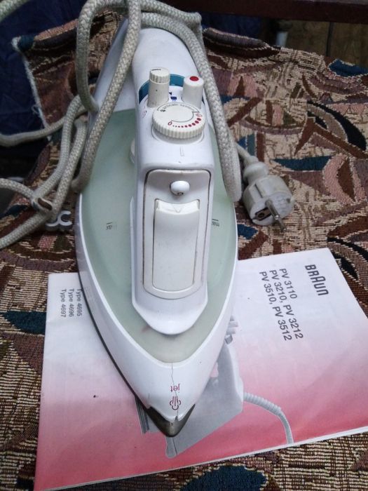 Утюг  браун, рабочий