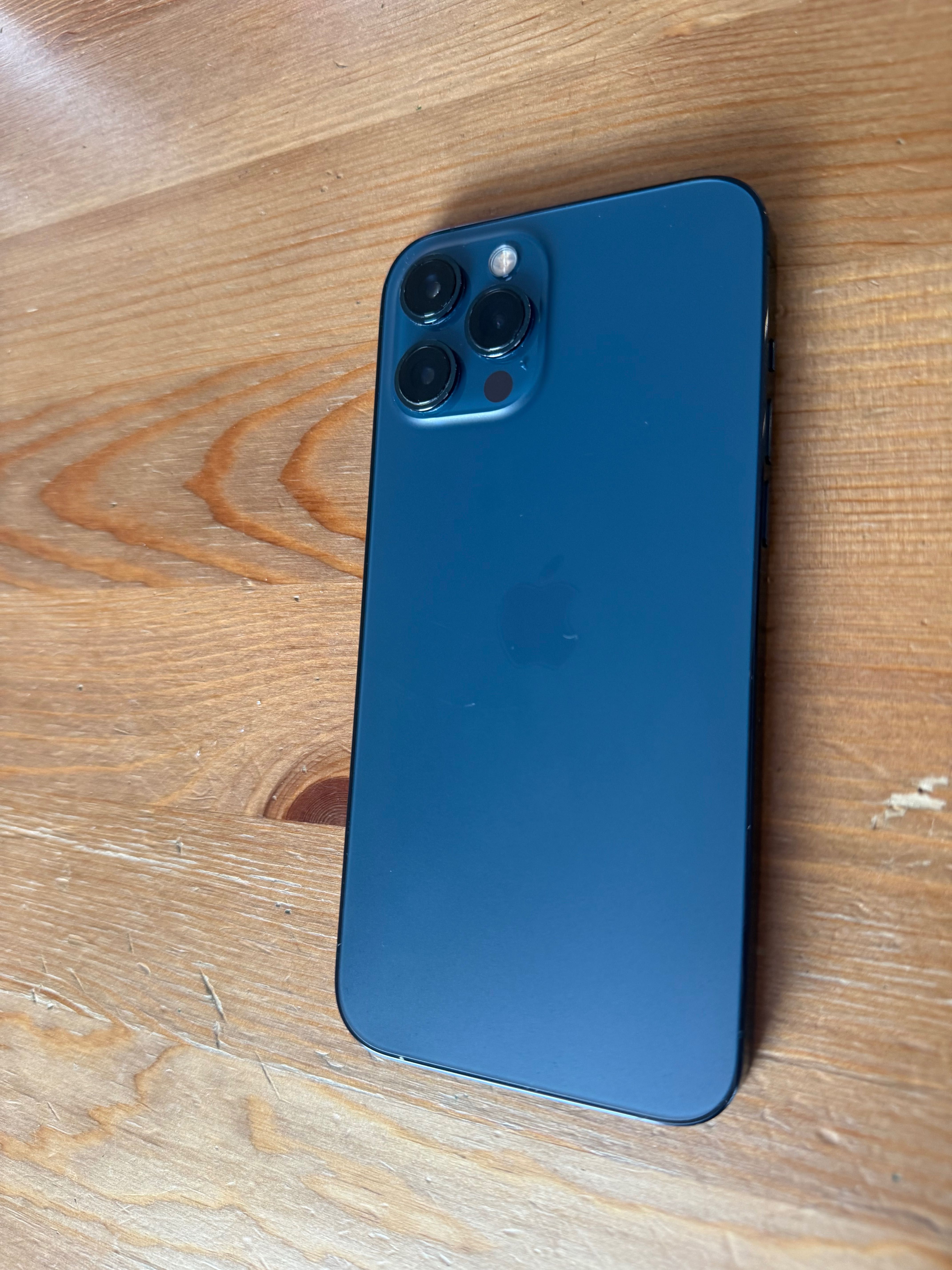 iPhone 12 Pro Max 256 GB (oryginalny, bez żadnych napraw)