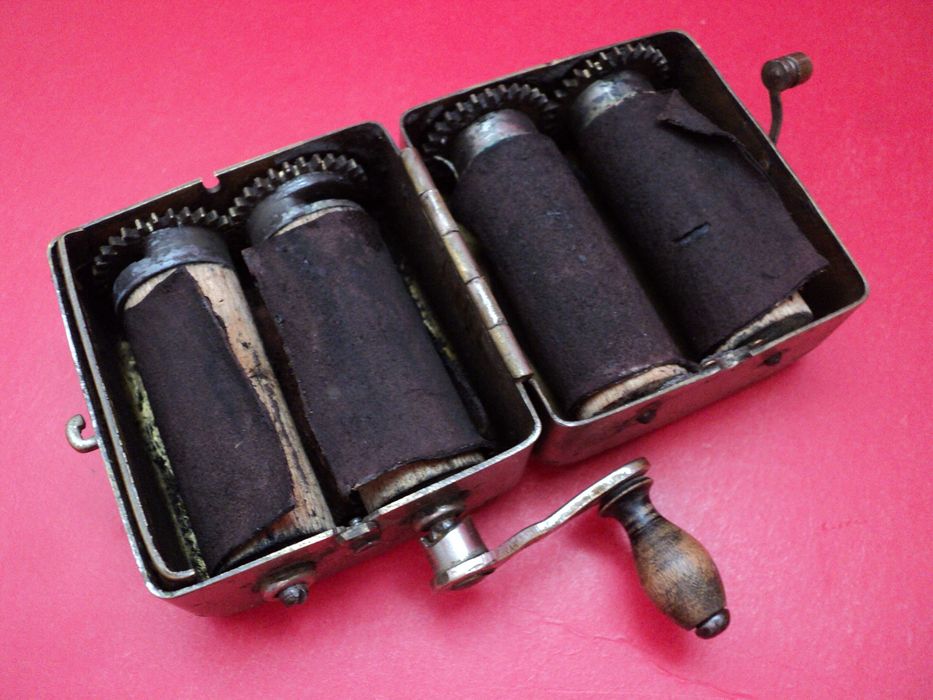 Gillette старинный инструмент для заточки лезвий